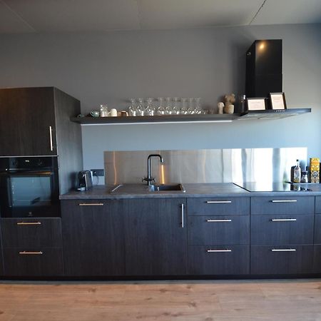 Modern Apartment Hosted By Ll Akureyri Eksteriør billede